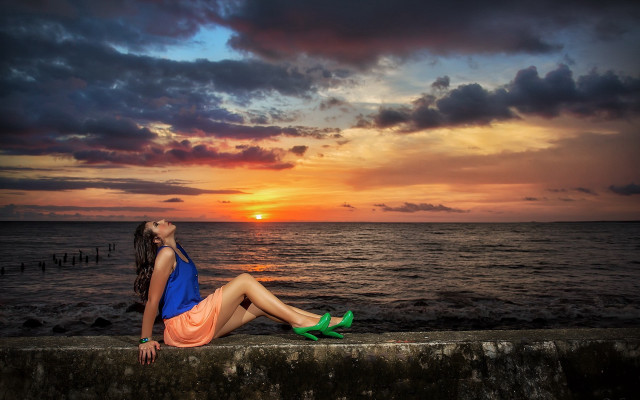 Woman ocean sunset fashion art free wallpaper for desktop - medium preview image