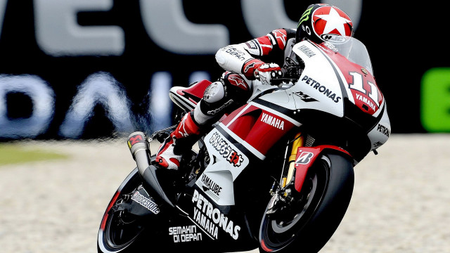 Motorcycle race track helmet smoke free wallpaper for desktop - medium preview image