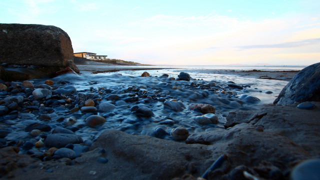 Bascove beach rocks water house free wallpaper for desktop - medium preview image