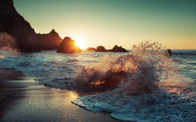 Wave sunset beach rock ocean free wallpaper for desktop - medium preview image