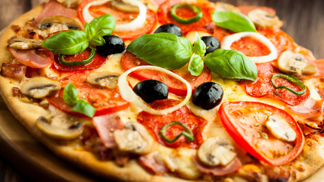 Pizza tomatoes mushrooms olives basil free wallpaper for desktop - medium preview image