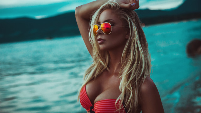 Woman beach bikini sunglasses water free wallpaper for desktop - medium preview image