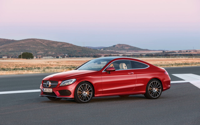 Red mercedes coupe desert mountains free wallpaper for desktop - medium preview image