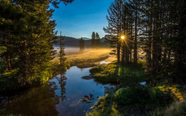 River fog sunset light rays free wallpaper for desktop - medium preview image
