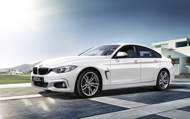 White car checkered floor building free wallpaper for desktop - medium preview image