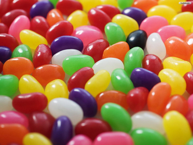 Candy beans red white background free wallpaper for desktop - medium preview image