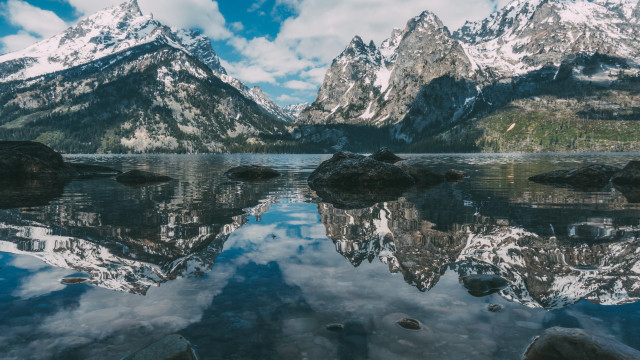 Mountain reflection lake rocks clouds free wallpaper for desktop - medium preview image