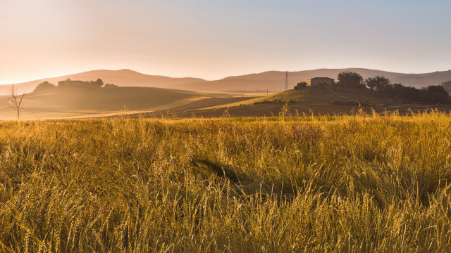 Field hill house sky mountain free wallpaper for desktop - medium preview image