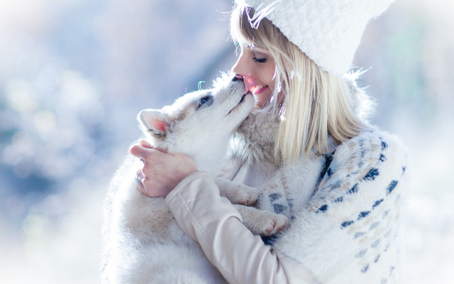 Woman white hat coat dog free wallpaper for desktop - medium preview image