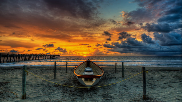 Boat beach sunset pier clouds free wallpaper for desktop - medium preview image