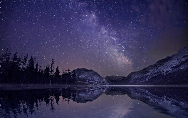 Lake mountain night stars reflection free wallpaper for desktop - medium preview image