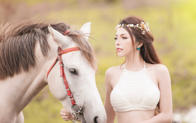 Woman horse fashion flowers jewelry free wallpaper for desktop - medium preview image