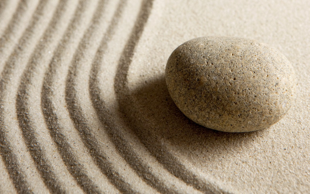 Rock spiral sand raked tranquil free wallpaper for desktop - medium preview image