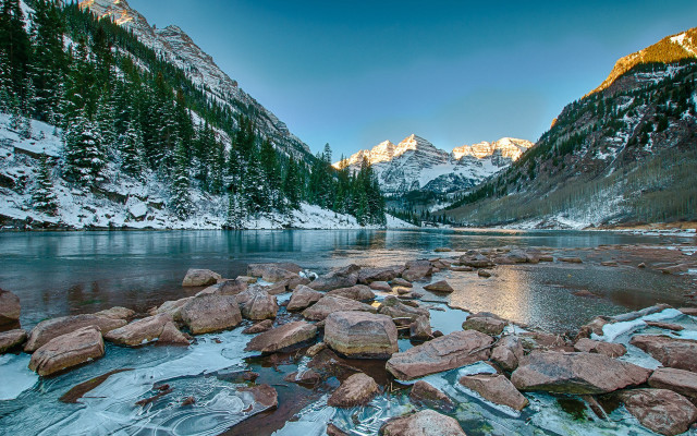 Mountain lake snow mountains forests free wallpaper for desktop - medium preview image