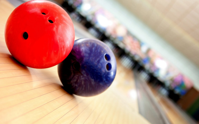 Bowling balls bowling alley moon free wallpaper for desktop - medium preview image