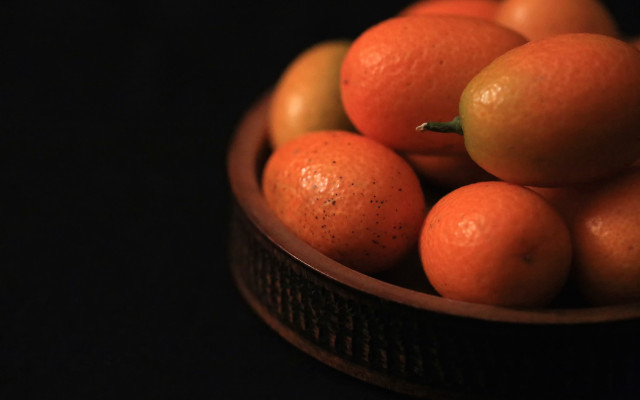 Bowl oranges tabletop black background free wallpaper for desktop - medium preview image