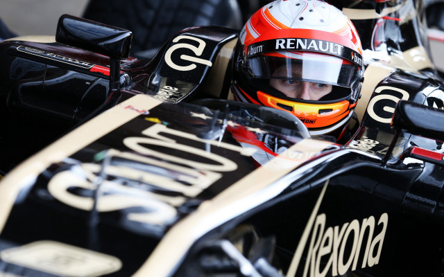 Alonso vazquez racecar motion blur free wallpaper for desktop - medium preview image