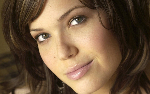 Woman necklace smile camera happy free wallpaper for desktop - medium preview image