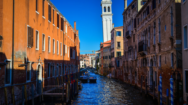 Narrow canal church steeple boat free wallpaper for desktop - medium preview image