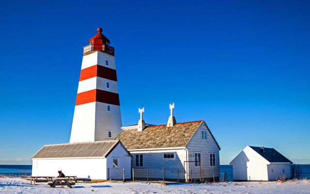Lighthouse beach bench building cityscape #2 free wallpaper for desktop - medium preview image