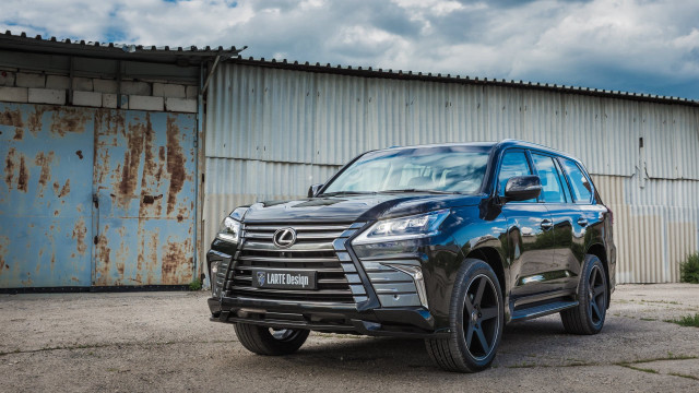 Black suv rusty wall cloudy free wallpaper for desktop - medium preview image
