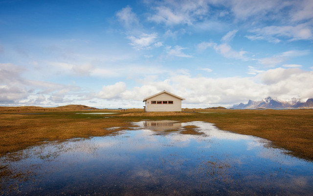 Small house lake mountains ecological free wallpaper for desktop - medium preview image