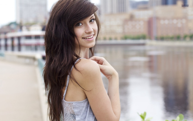 Woman water city bridge background free wallpaper for desktop - medium preview image