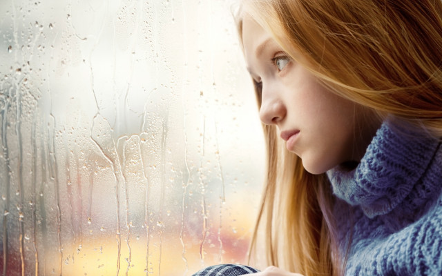 Girl rainy window plaid hat free wallpaper for desktop - medium preview image