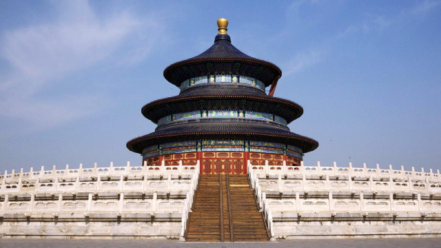 Tall building tower sky background free wallpaper for desktop - medium preview image