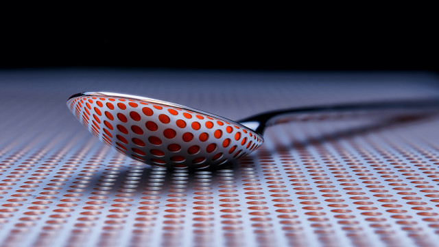Polka dot bowl spoon table free wallpaper for desktop - medium preview image