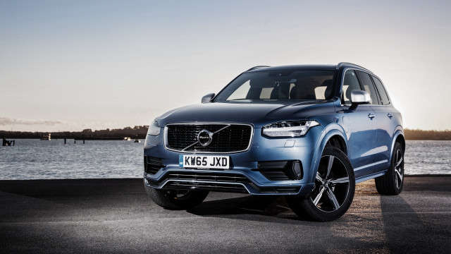 Blue volvo suv water boat #2 free wallpaper for desktop - medium preview image