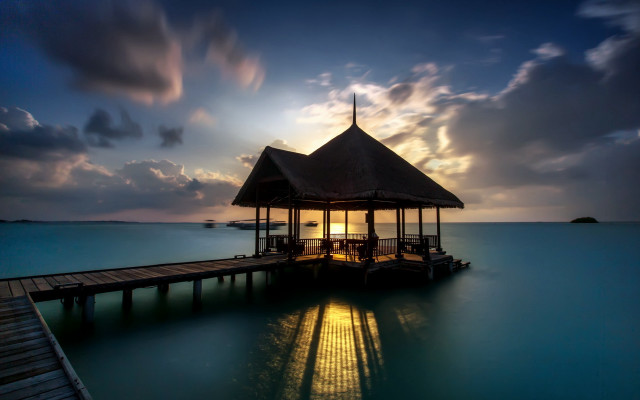 Pier hut sunset cinematic water free wallpaper for desktop - medium preview image