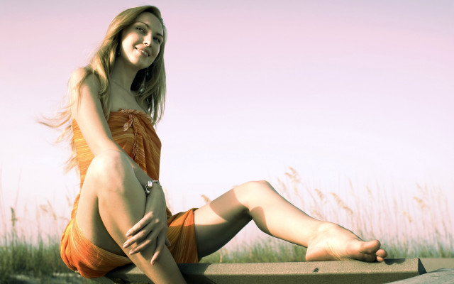 Woman dress sitting grass pink free wallpaper for desktop - medium preview image