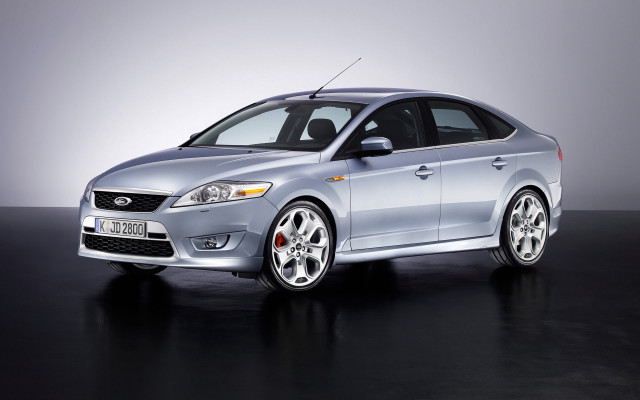 Silver car studio vehicle rendering free wallpaper for desktop - medium preview image