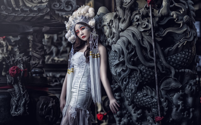 Woman white dress headdress carvings free wallpaper for desktop - medium preview image