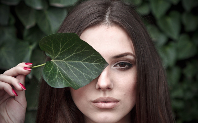 Woman leaf green background nails free wallpaper for desktop - medium preview image