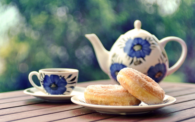 Doughnuts teapot outdoor trees photorealism free wallpaper for desktop - medium preview image