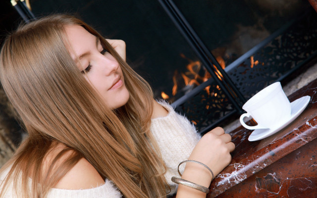 Woman coffee fireplace baroizon warm free wallpaper for desktop - medium preview image
