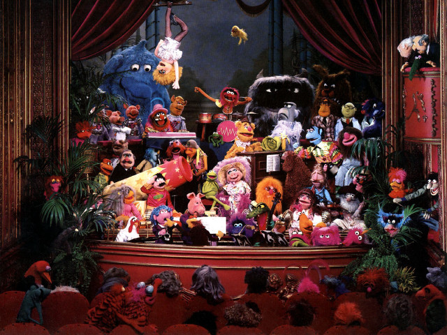 Stuffed animals on stage crowd free wallpaper for desktop - medium preview image