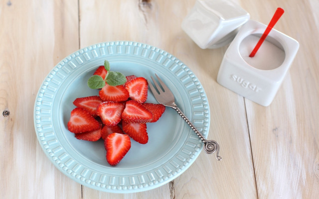 Strawberries milk fork napkin beach free wallpaper for desktop - medium preview image