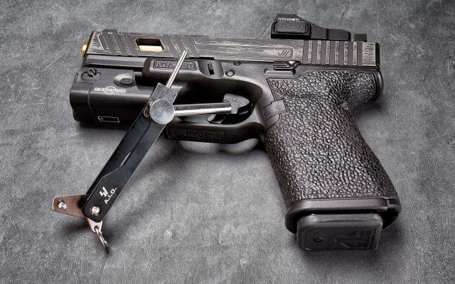 Gun knife scissors table sharp free wallpaper for desktop - medium preview image