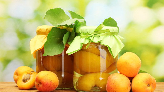 Pickles bow peaches summer vibrant free wallpaper for desktop - medium preview image