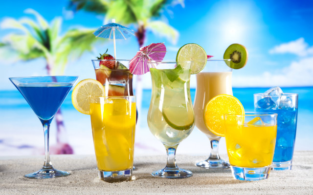 Beach glasses palm tree summer free wallpaper for desktop - medium preview image