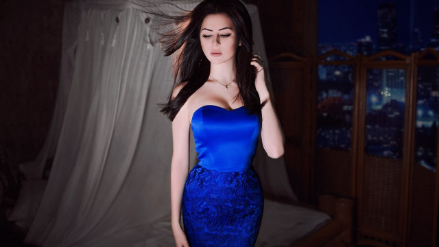 Elina karimova blue dress egyptian free wallpaper for desktop - medium preview image