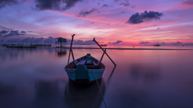 Boat sunset pink sky clouds free wallpaper for desktop - medium preview image