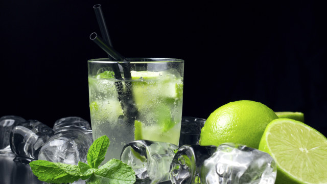 Limeade ice limes glass food free wallpaper for desktop - medium preview image