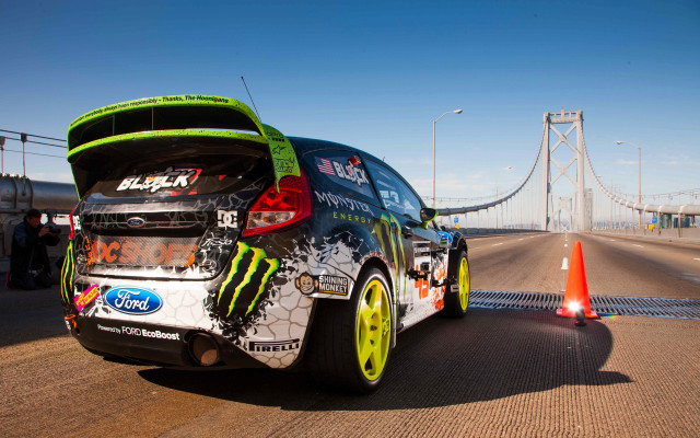 Monster trunk car bridge city free wallpaper for desktop - medium preview image