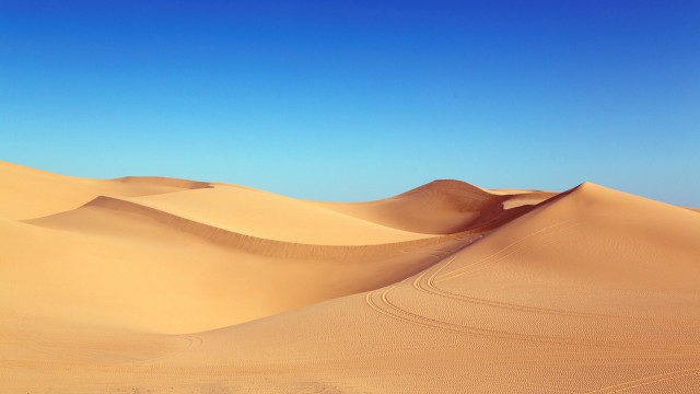 Desert sand dunes blue sky #6 free wallpaper for desktop - medium preview image