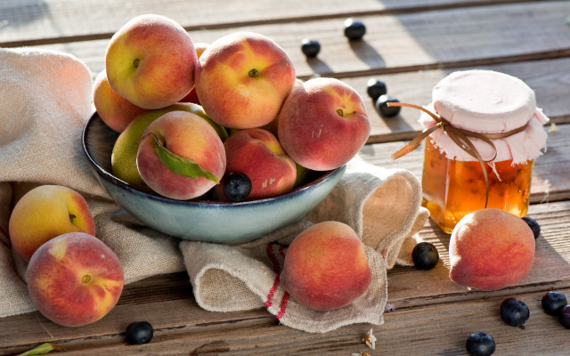 Peaches honey blueberries still life free wallpaper for desktop - medium preview image