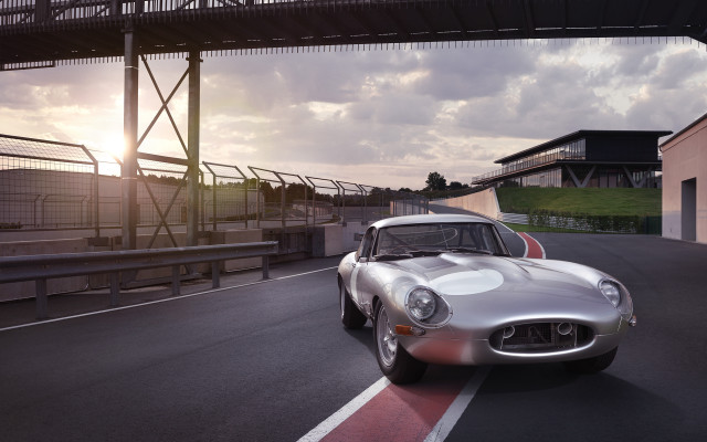 Silver sports car bridge sunset free wallpaper for desktop - medium preview image